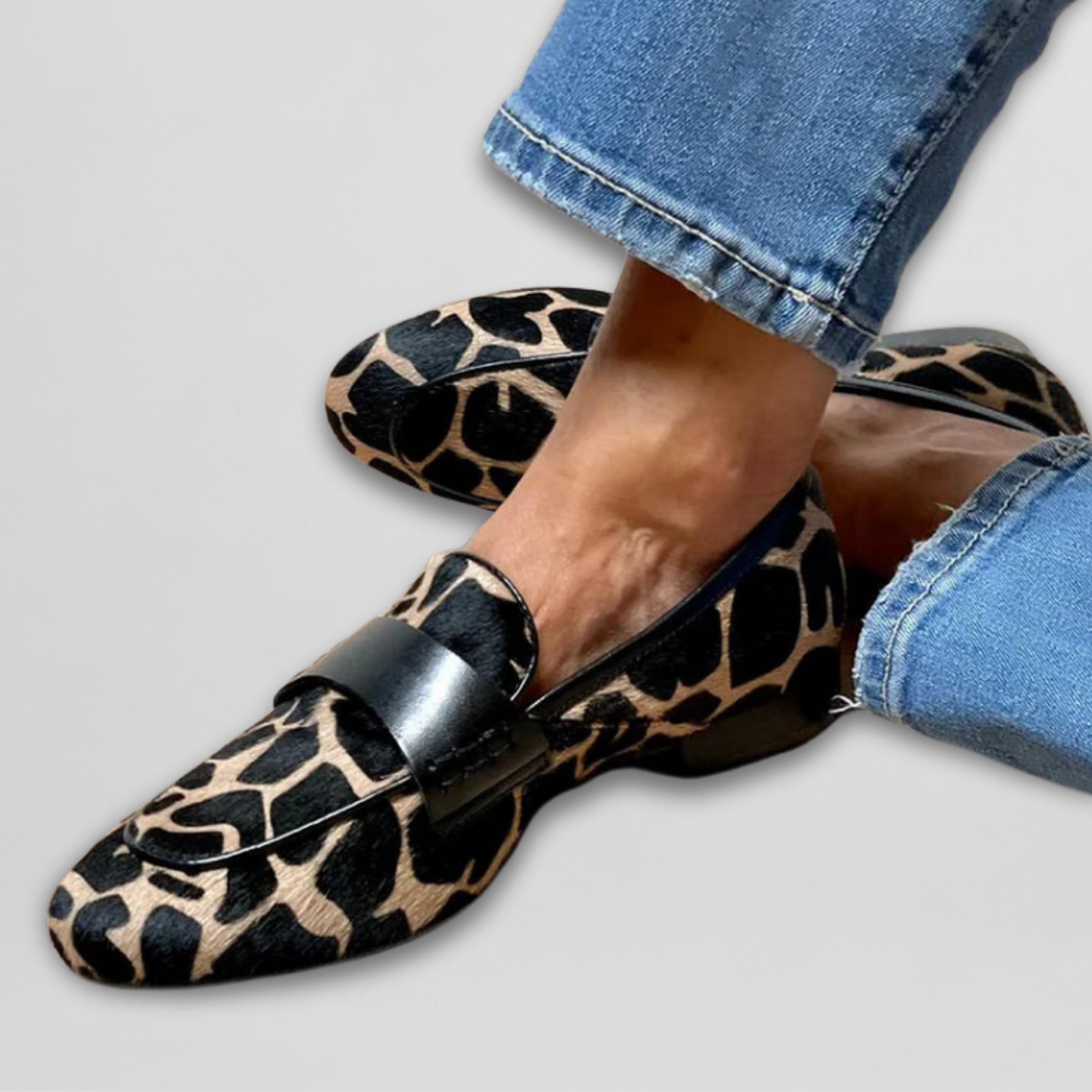 Evelyn – Classic Leopard Print Loafers