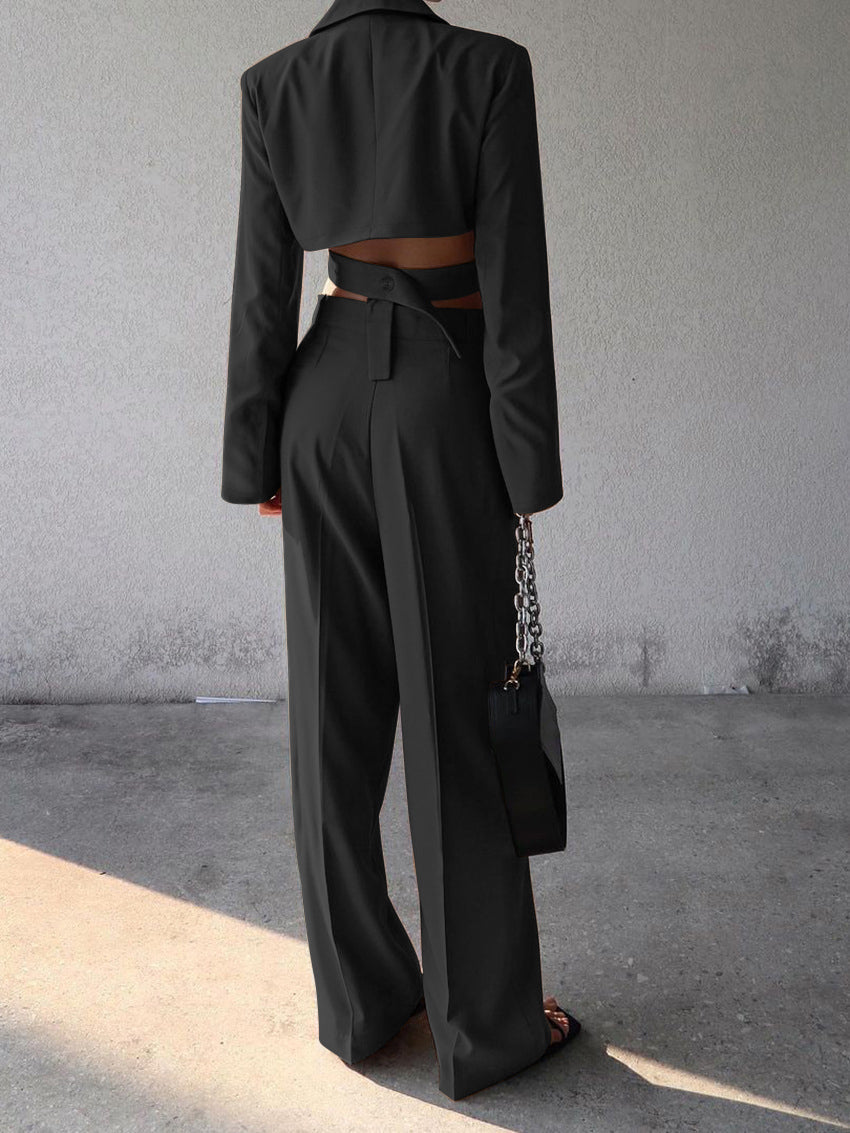 Coral | Two-Piece Women's Set - Cropped Blazer and Wide Pants