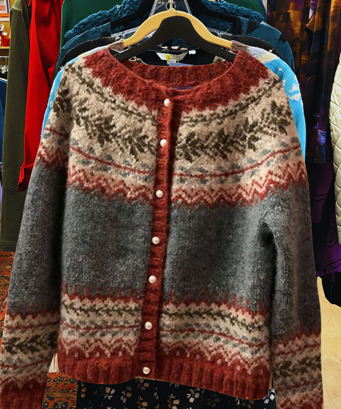 Cirelo - Stylish and Cozy Cardigan